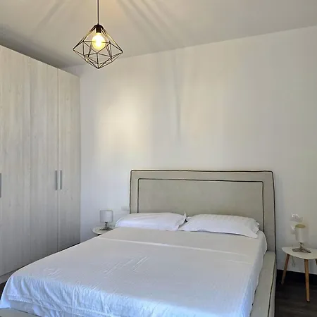 For Seven Guests Villa Plazhi San Pietro
